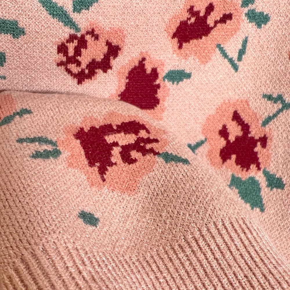 Willow & Wind Cropped Sweater - Picture 5 of 6